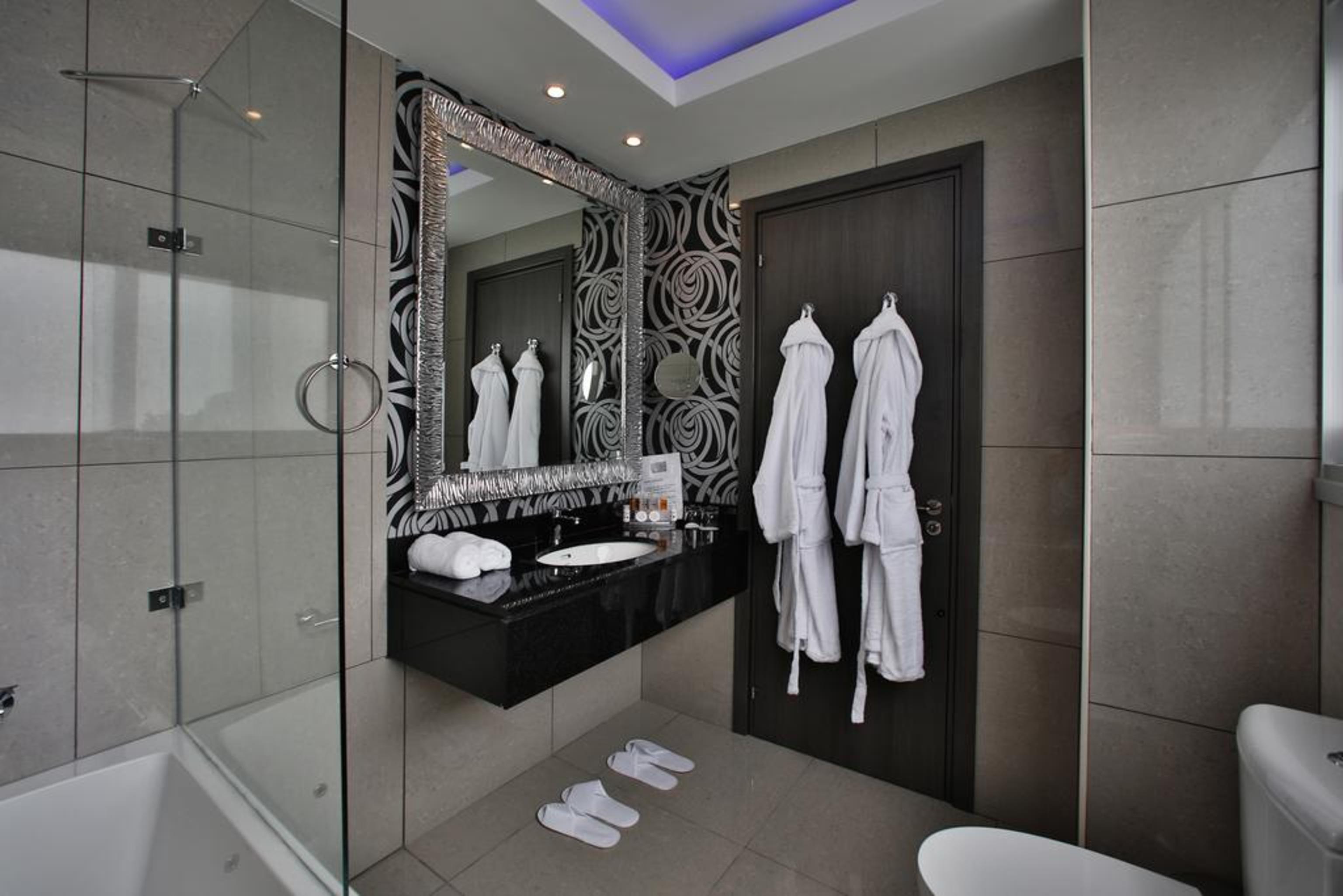 เดอะ โจเซฟิน บูทิก โฮเต็ล Hotel ลาร์นาคา ภายนอก รูปภาพ